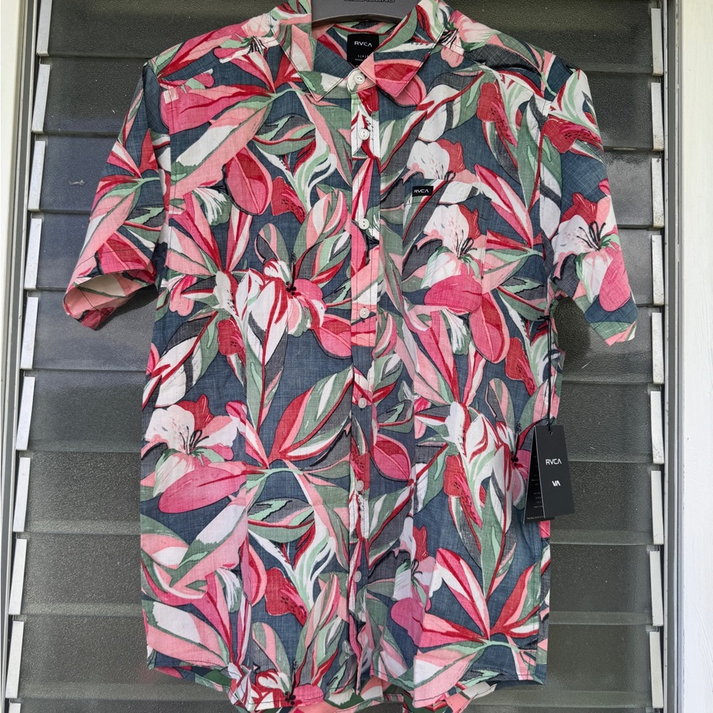 RVCA Men's Floral Short Sleeve Shirt - Multicolor